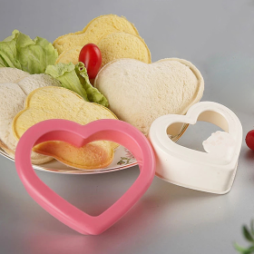 1pc Heart Sandwich Cutter And Sealer, Decruster Bread Sandwich Maker Cutters Make, DIY Pocket Sandwiches Mold Square Shape, Decruster Sandwich Maker F