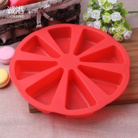 Silicone cake mold (Color: Red)